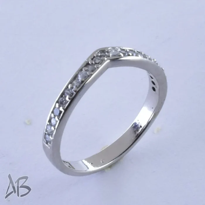 حلقه نقره جدید، طراحی مدرن با ردیفی از نگین‌های سنتتیک بسیار جذاب کد Set2 تک آقابزرگ - Image 6