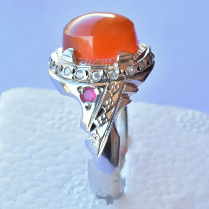 انگشتر مردانه نقره دست‌ساز عقیق یمنی برجسته رکاب مخراج کاری شده آقابزرگ کد M223 - Image 9