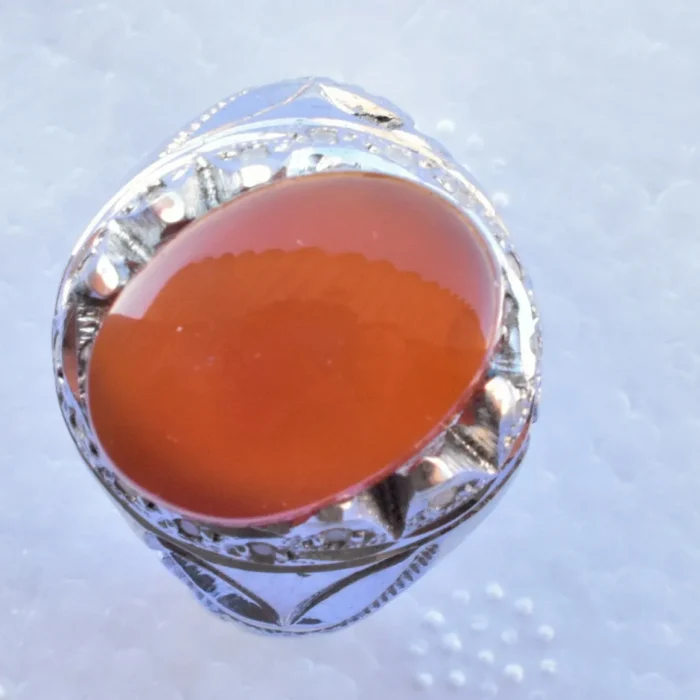 انگشتر مردانه نقره دست‌ساز نگین عقیق یمنی درشت رکاب آینه کاری شده کد M225 - Image 7