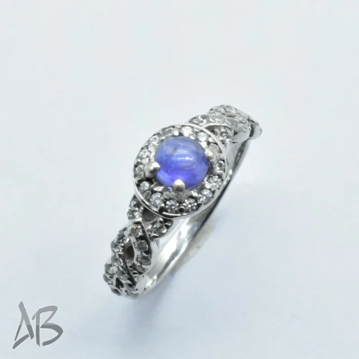 انگشتر نقره زنانه اصل یاقوت کبود خوشرنگ دامله با آبکاری ضد حساسیت آقابزرگ کد 322 - Image 5