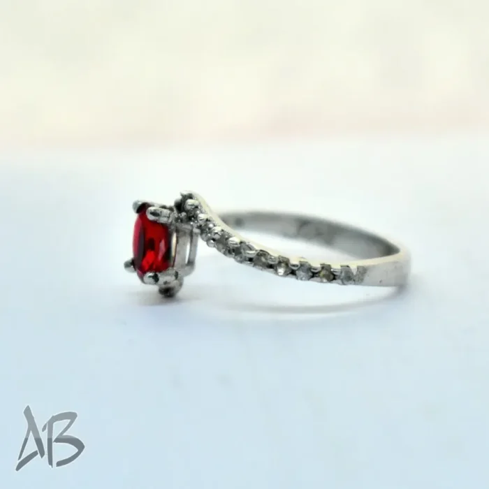 329 (3) انگشتر نقره زنانه استرلینگ 925 نگین سنتتیک برلیان کات رکاب بسیار سبک و زیبا آقابزرگ 329 - Image 4