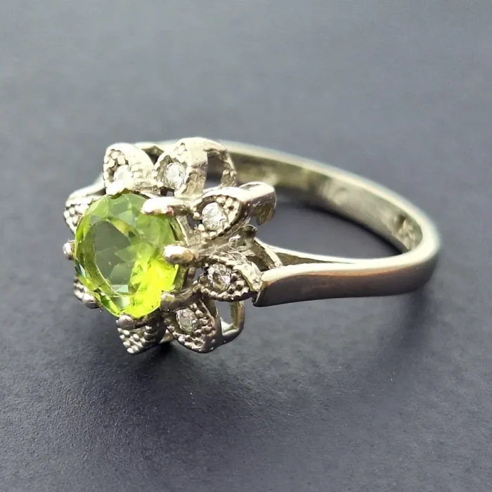 انگشتر نقره زنانه زبرجد معدنی، رکاب طرح گل هشت‌پرعیار 925 آقابزرگ کد 344 - Image 6