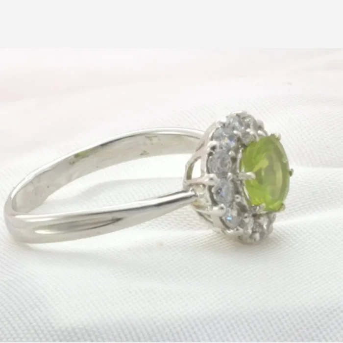 انگشتر نقره زنانه با نگین زبرجد اصل، رکاب نقره 925 مناسب انگشت ظریف کد 346 - Image 3