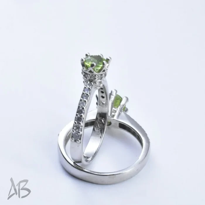 انگشتر نقره زنانه با نگین زبرجد معدنی، رکاب ظریف طرح تاج بسیار زیبا، آقابزرگ کد 348 - Image 6