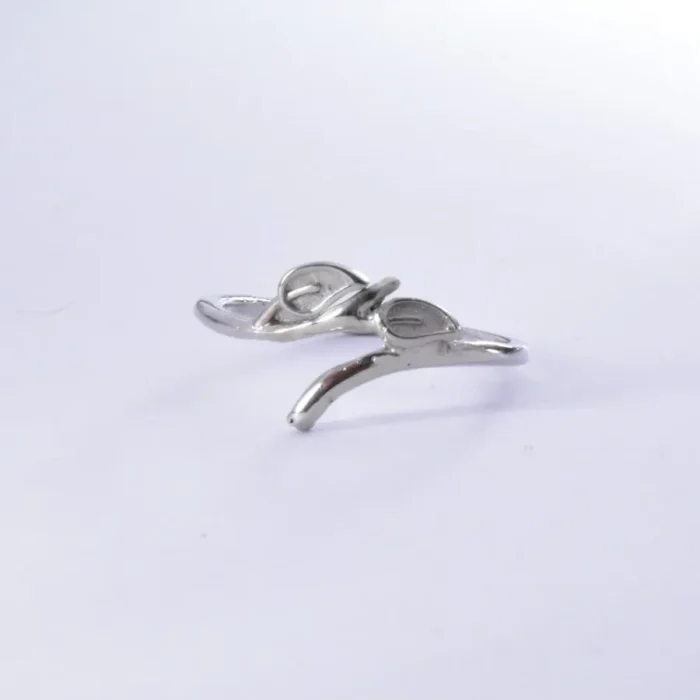 انگشتر نقره زنانه Gemless ظریف آبکاری رودیوم طرح گلبرگ، کد 361 - Image 4