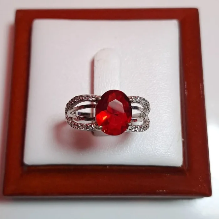 انگشتر نقره زنانه نگین سنتتیک قرمز روکش طلا سفید آقابزرگ کد 365 - Image 7