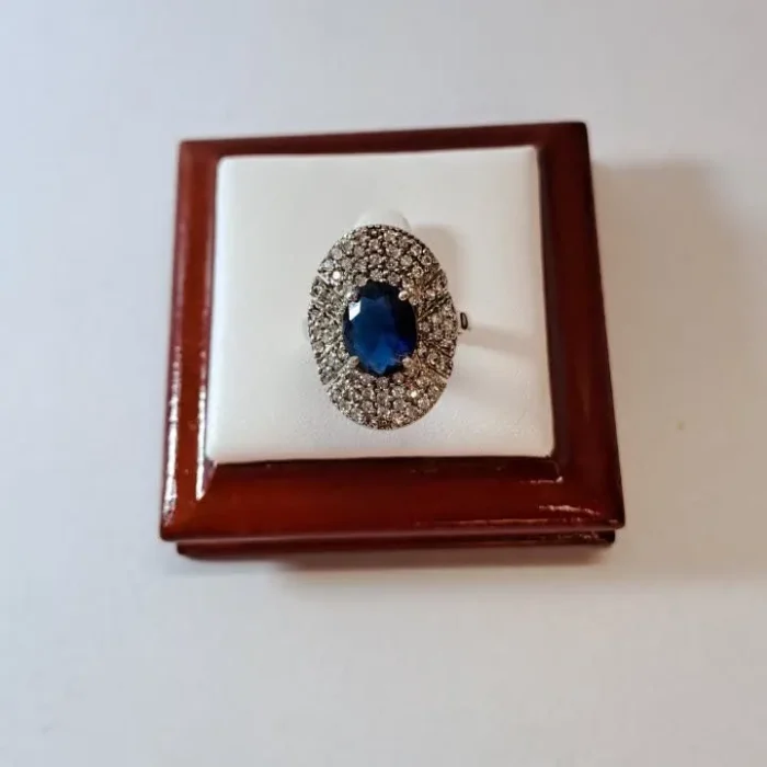 انگشتر نقره زنانه عیار استاندارد پوشش رودیوم رکاب درشت پرنگین مجلسی آقابزرگ کد 365 - Image 6