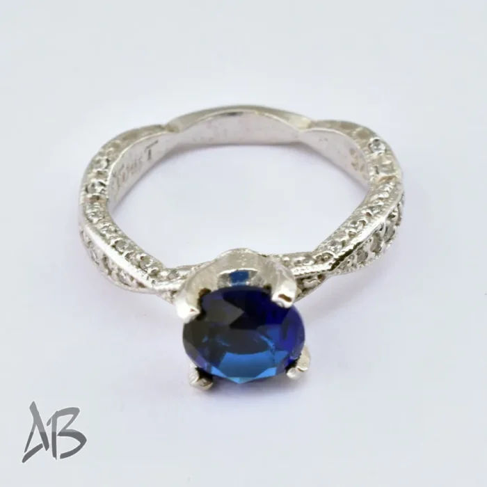 انگشتر نقره زنانه استرلینگ 925 پوشش رودیوم نگین اتمی برلیان کات آبی رنگ آقابزرگ 377 - Image 5