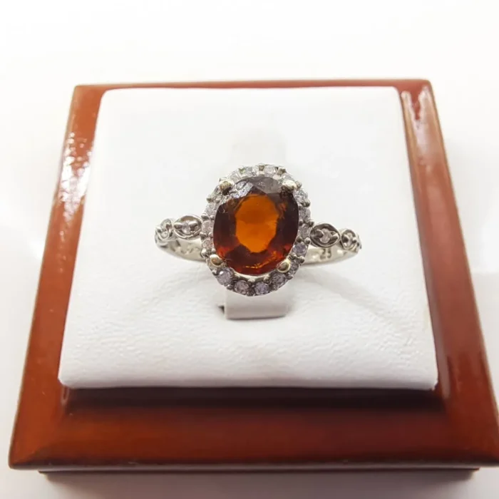 انگشتر نقره زنانه نگین گارنت اصل و معدنی رکاب گندمی نگین‌دار بسیار ظریف آقابزرگ کد 380 - Image 4