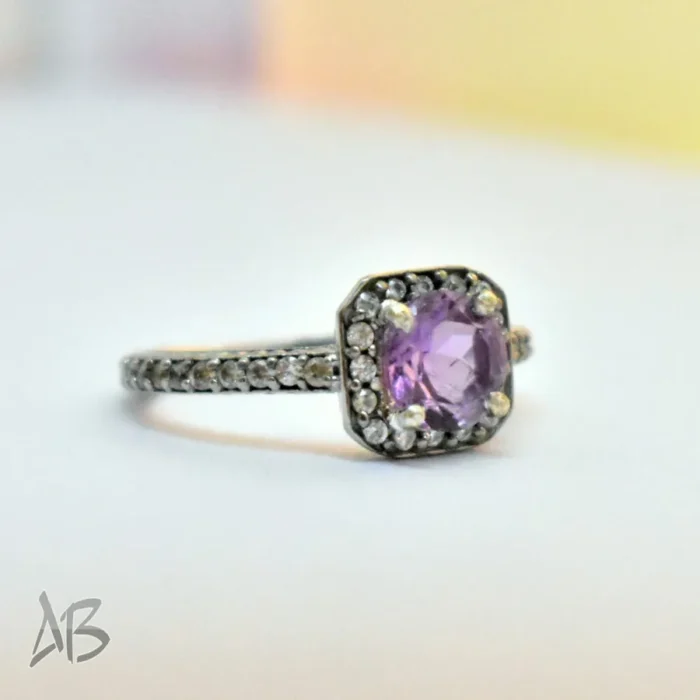 انگشتر نقره زنانه با نگین آمتیست