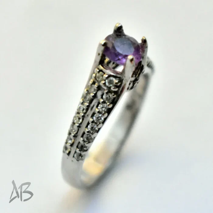 انگشتر نقره زنانه آمتیست (آماتیست) اصل با دو ردیف نگین سنتتیک روی رکاب Am16 - Image 4