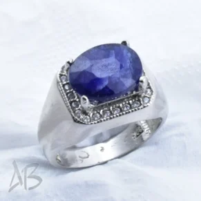 انگشتر نقره مردانه با نگین یاقوت کبود