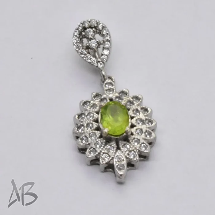 گردنبند نقره  (مدالی) نگین زبرجد اصل سبز رنگ آبکاری رودیوم کد Med110 - Image 3