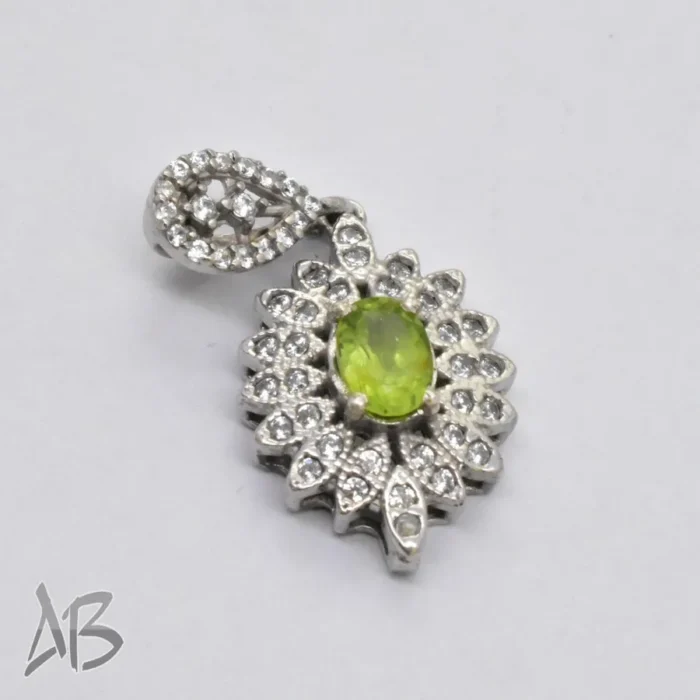 گردنبند نقره  (مدالی) نگین زبرجد اصل سبز رنگ آبکاری رودیوم کد Med110 - Image 4