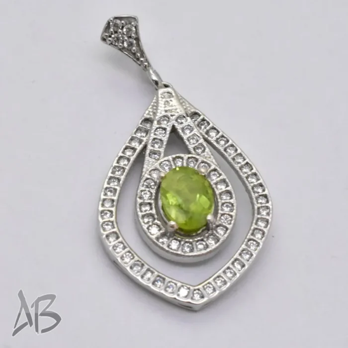 گردنبند نقره (مدالی) نگین زبرجد اصل آبکاری رودیوم آقابزرگ کد Med111 - Image 5