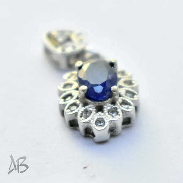 گردنبند نقره (مدالی) اصل یاقوت کبود سبک و ظریف آقابزرگ کد Med116 - Image 5