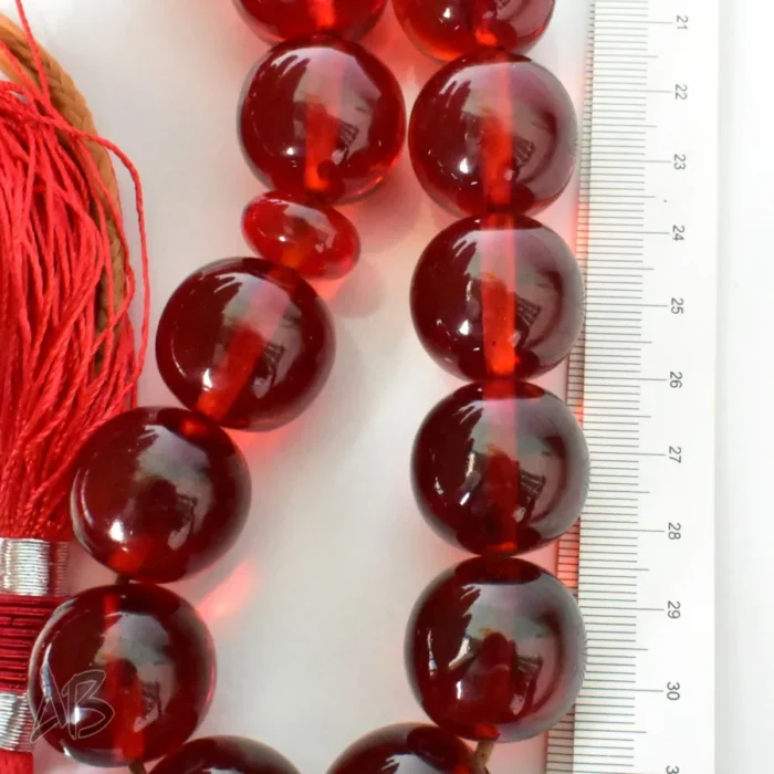 تسبیح سندلوس بسیار درشت 33 دانه اصل قرمز بسیار زیبا کد 1307 بودار گرد آقابزرگ - Image 5